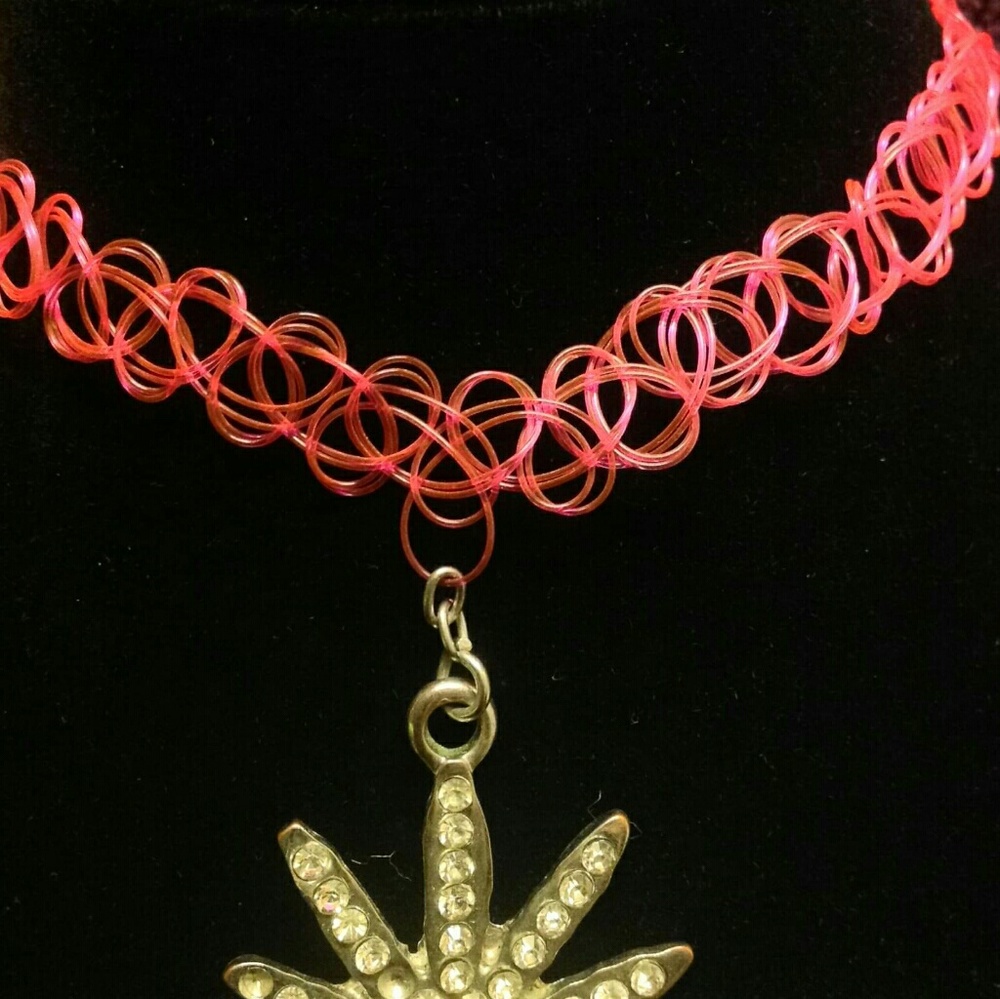 Chokers - Picture 2 of 2